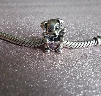 Prívesok Psík s kostičkou