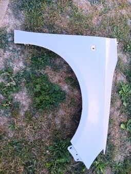 Predne blatníky škoda romster  RV 07