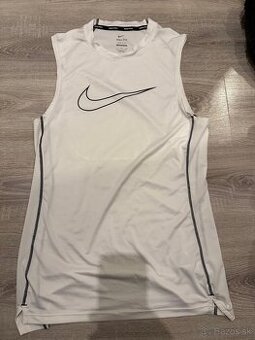 NIKE Dri Fit tricko na cvicenie