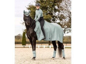 Hrubá odpocovacia deka 145 cm