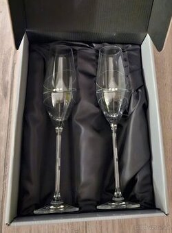 Elegantné poháre na šampanské so Swarovski krištáľmi