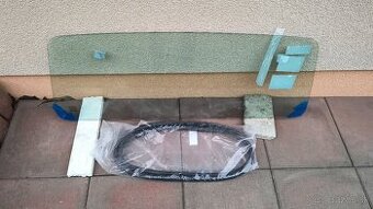 Čelné sklo Suzuki samurai