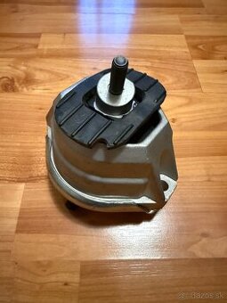 Silentbloky motora BMW