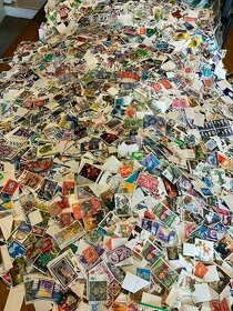 Filatelia-Balíky poštových známok na predaj