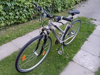 Dámsky trekingový bicykel Vedora 28 "