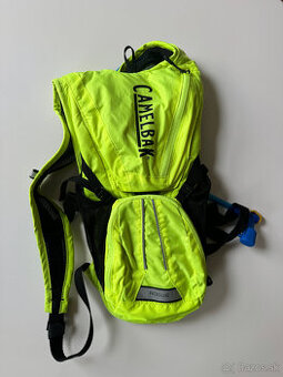 Camelbak Rogue batoh 3,3l + 2l hydrovak, Lemon Green