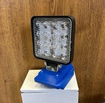 LED pracovne svetlo na baterky aku náradia