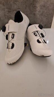 Shimano RC7, EU46