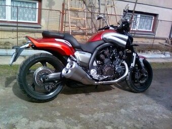 YAMAHA V-MAX 1700