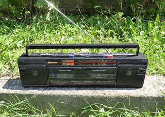 Predám rádiokazeťák Karcher.