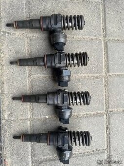 Trysky 1.9 TDI 77kw BXE  BKC, BJB
