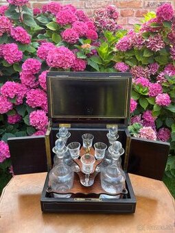 Drevený box s likérovou súpravou - RARITKA