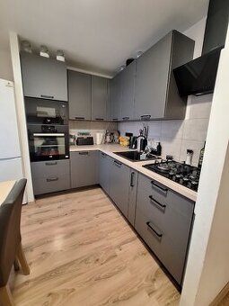 Zrekonštruovaný, 3-izbový byt, Podunajské Biskupice