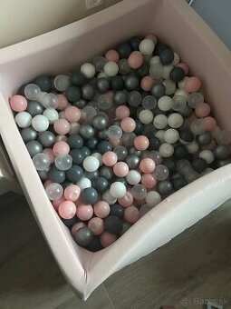 Suchý guličkový bazén