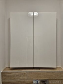 Zavesna kupelnova skrinka