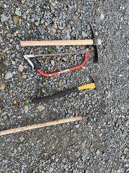 Predam nepotrebne veci po upratany garaze