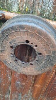 Uaz,brzdovy bubon nový