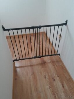Detská zábrana na schody
