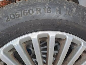 2x Zimne Continental TS860S 205/60 r16 4,5mm BEZ ALU DISKOV