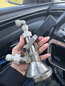 narážač na pivný sud