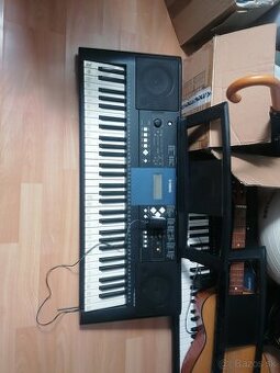 Klávesy Yamaha