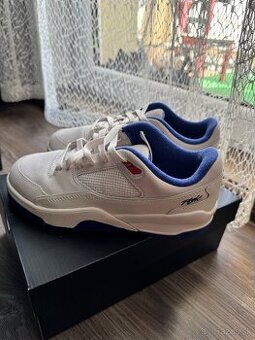 Air Jordan Flight Court