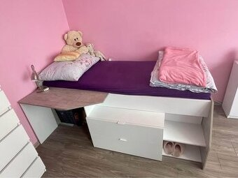 Vyvýšená jednolôžková posteľ