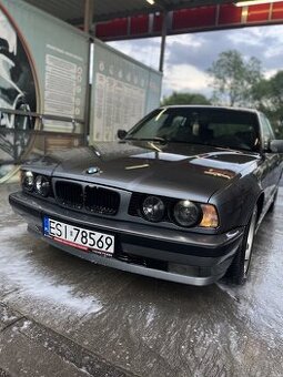 BMW E34 528i Touring