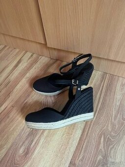 Sandále Tommy Hilfiger čierne