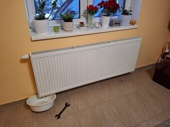 radiátor korad 160