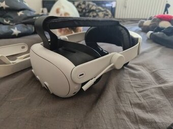 Meta Quest 3 + Kiwi design battery strap