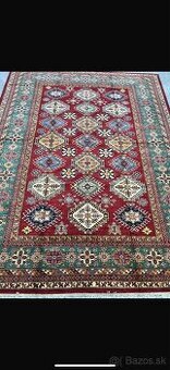 Ručne vyrobený perzký koberec “Kazak Gul”