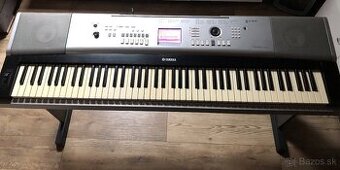 Yamaha DGX 520