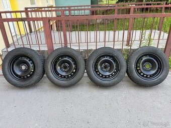 Predám sadu zimných pneumatík 195/65 Renault 4/100 R15