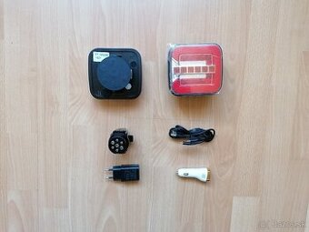 Predám zadné prenosné svetlá magnetické dynamické bezkáblov