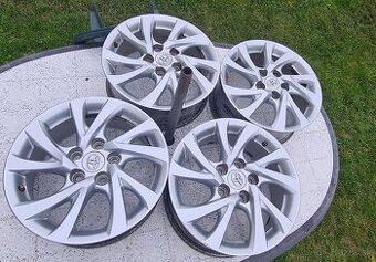 Toyota hlinikove disky r16