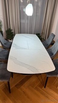 Jedalensky stol roztahovaci