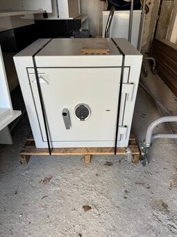 Trezor značky Safetronics – položka 90