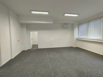 Prenájom : Dvojkancelária v administratívnej budove v Žiline