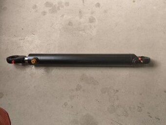 hydraulicky valec 63x36x500