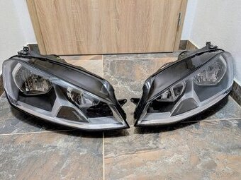 Volkswagen Golf VII predné svetlomety