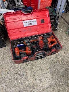 Predám profesionálny aku kufor s naradím  Hilti
