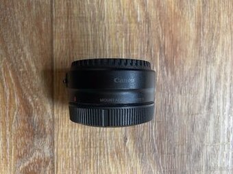 EF-EOS R Adaptér