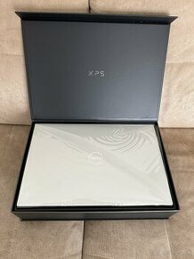 Dell XPS 17 (9720) Silver - 1