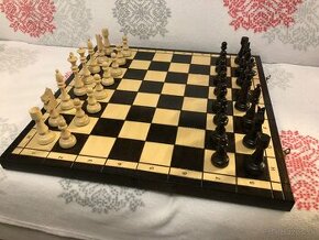 Predám šachový set Chess Club