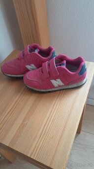 New Balance 26