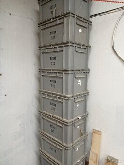 PLASTOVÉ BOXY, PLASTOVÉ BEDNIČKY