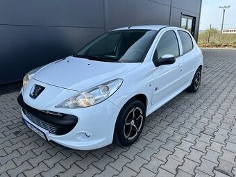 PEUGEOT 206+ 1.4 HDI