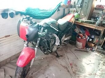 Suzuki GSX-F katana 750