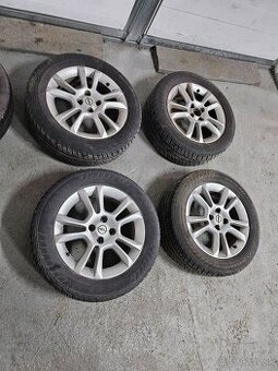 Predám elektróny 4x100 205/55 R16 zimne